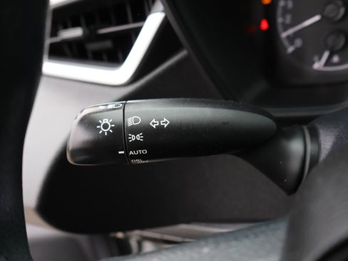 Used 2022 Toyota Corolla LE image 31