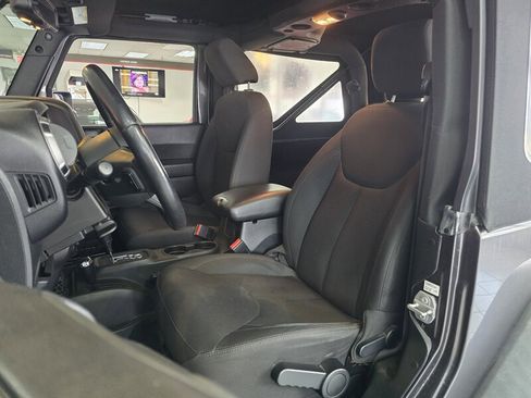 Used 2016 Jeep Wrangler Sport w/ Quick Order Package 24S image 9