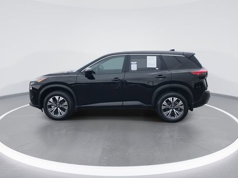 Used 2023 Nissan Rogue SV image 5