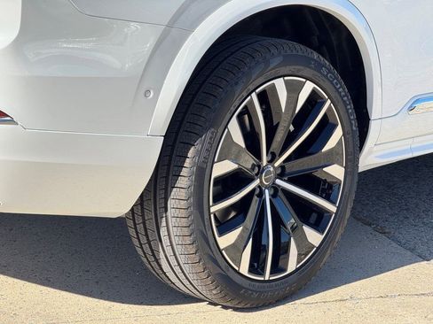 New 2026 Volvo XC90 B6 Ultra w/ Protection Package Premier image 9