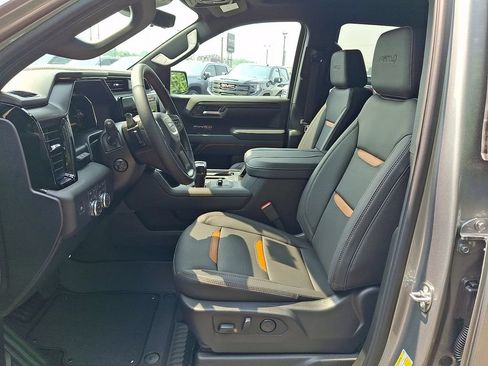 New 2026 GMC Sierra 1500 AT4 w/ AT4 Premium Package AWD/4WD image 10