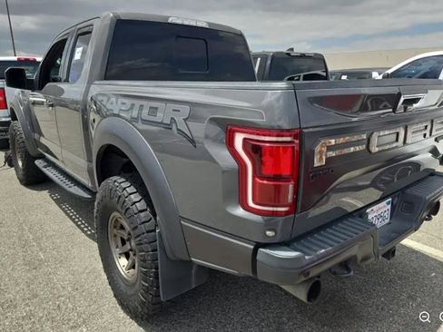 Used 2018 Ford F150 Raptor w/ Equipment Group 802A Luxury AWD/4WD image 2