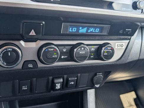 Used 2021 Toyota Tacoma SR5 w/ Blackout Package (TMS) image 20