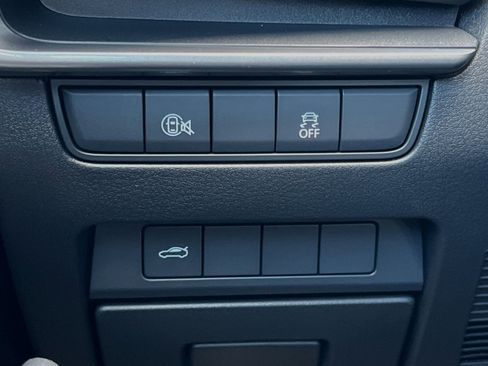 Used 2025 MAZDA MAZDA3 s image 27