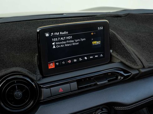 Used 2020 MAZDA MX-5 Miata Club image 31