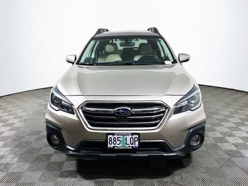 Used 2019 Subaru Outback 2.5i Limited w/ Popular Package #2 AWD/4WD image 2