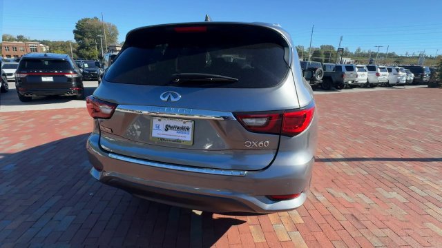 Used 2020 INFINITI QX60 Luxe w/ Essential Package FWD image 2