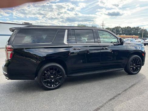 Used 2022 Chevrolet Suburban High Country AWD/4WD image 4