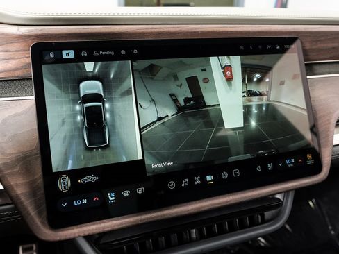 Used 2022 Rivian R1T Launch Edition image 28