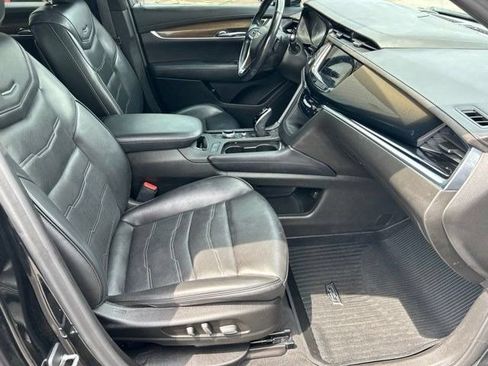 Used 2022 Cadillac XT6 Premium Luxury w/ Platinum Package AWD/4WD image 50