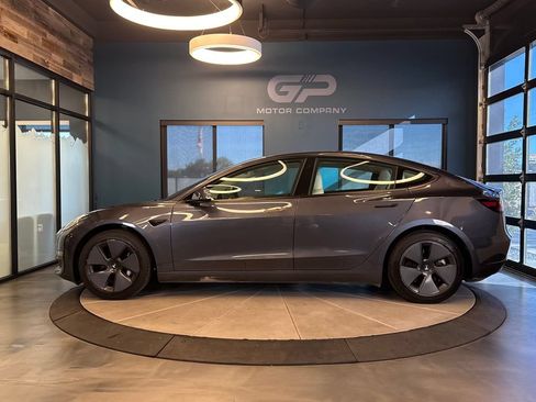 Used 2022 Tesla Model 3 Long Range AWD/4WD image 6