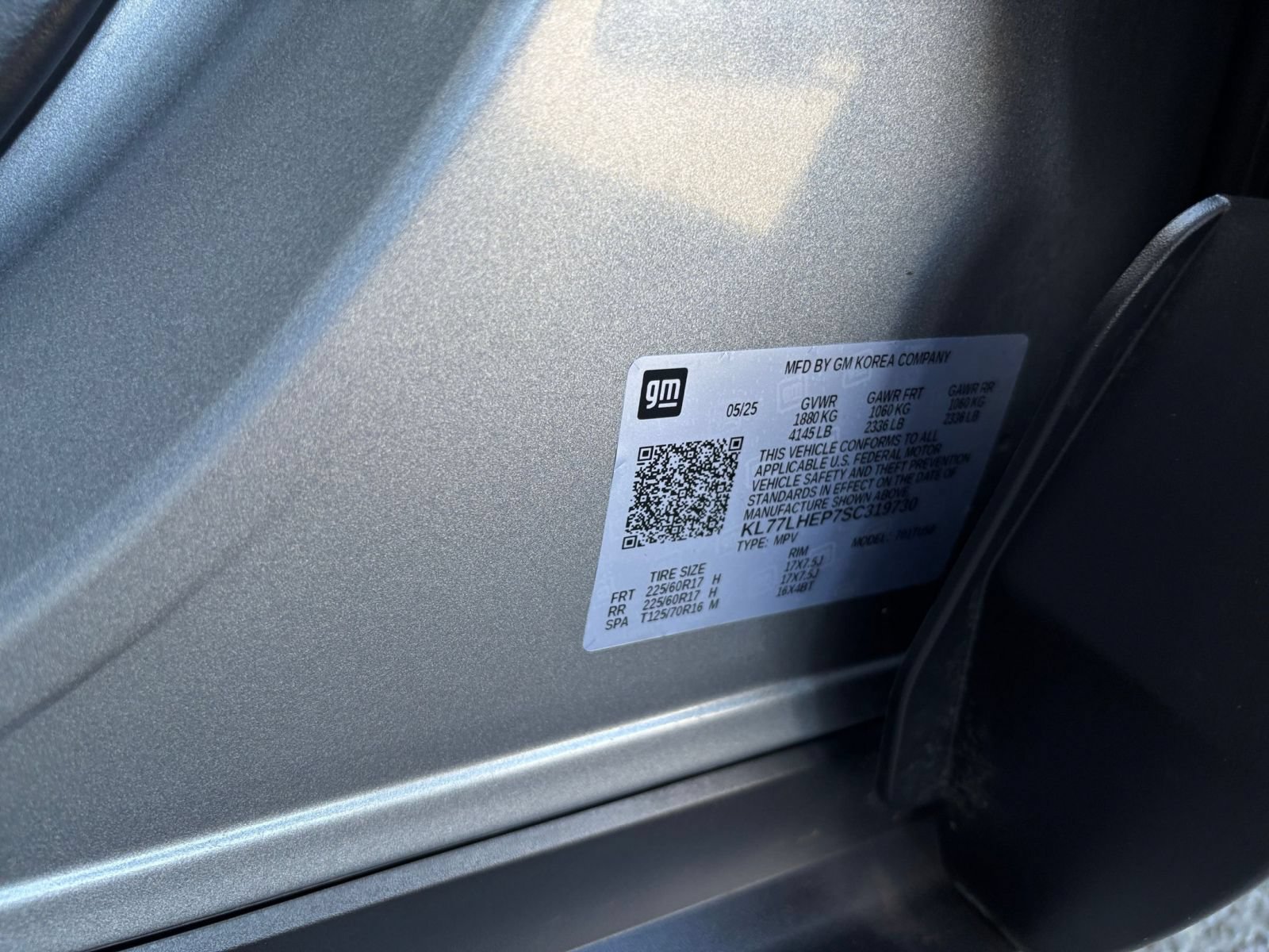 Used 2025 Chevrolet Trax LT FWD image 28