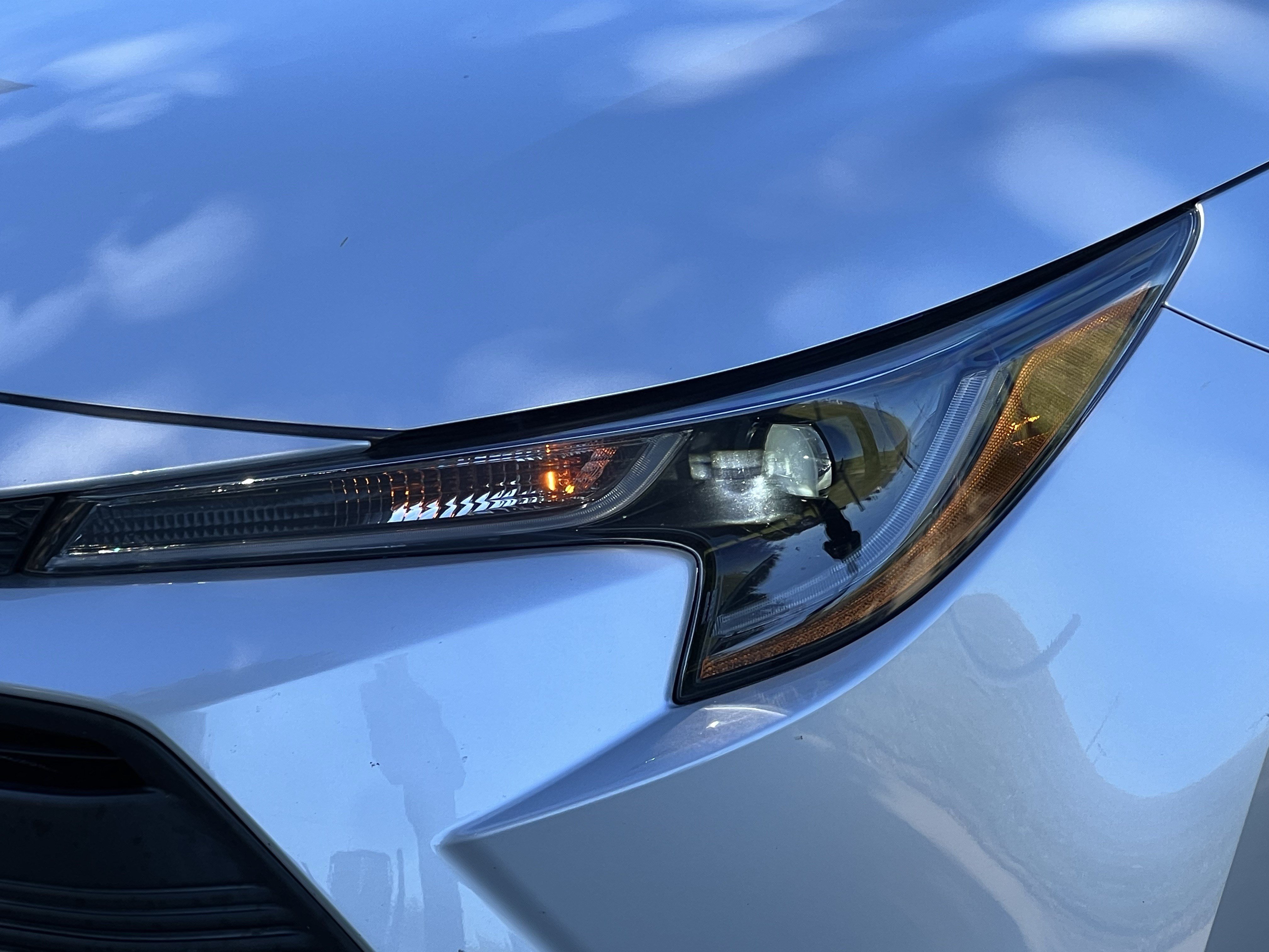 Used 2023 Toyota Corolla LE w/ LE Convenience Package FWD image 7