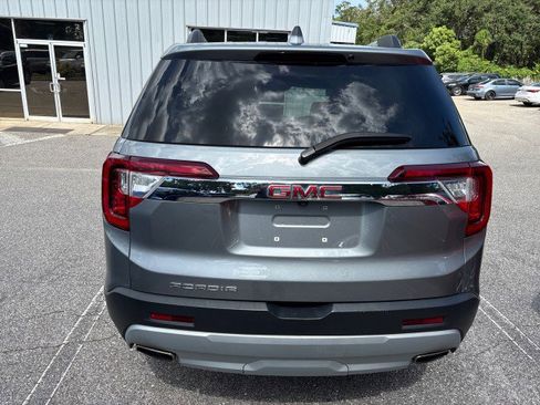 Used 2023 GMC Acadia SLT image 8
