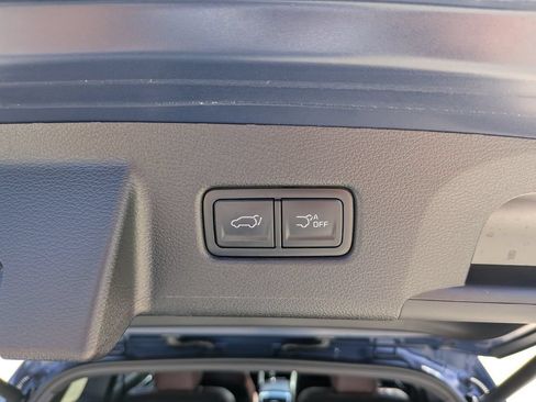 Used 2024 Kia Telluride EX w/ EX Captain's Chair Package AWD/4WD image 12