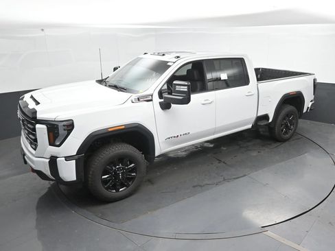 Used 2025 GMC Sierra 3500 AT4 AWD/4WD image 32