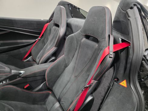 New 2026 McLaren 750S Spider image 7