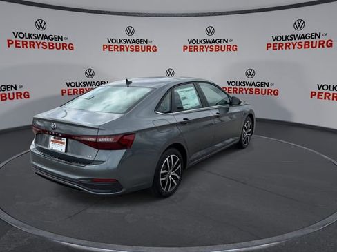 New 2026 Volkswagen Jetta SE FWD image 8