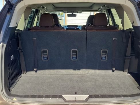 Used 2021 Subaru Ascent Touring w/ Popular Package #2 image 12