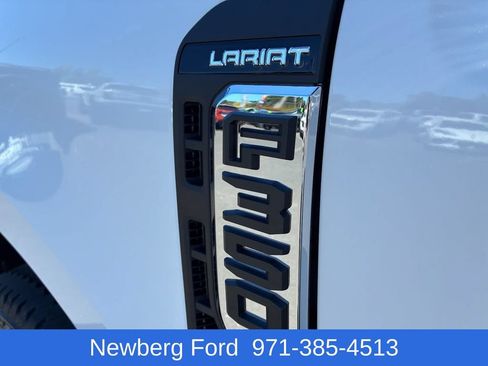 Used 2026 Ford F350 Lariat AWD/4WD image 13