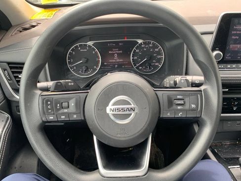 Used 2021 Nissan Rogue S AWD/4WD image 13
