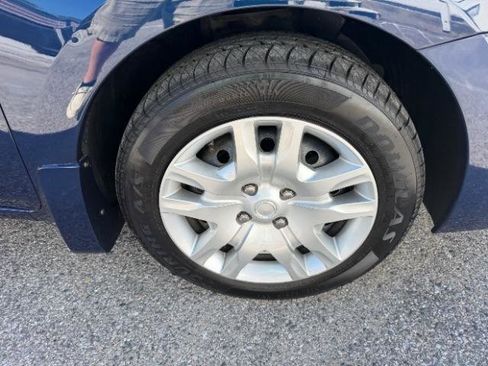 Used 2011 Nissan Sentra 2.0 S FWD image 14