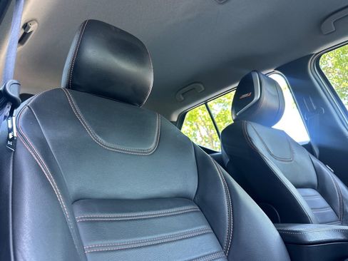 Used 2020 Nissan Kicks SR w/ SR Premium Package FWD image 21