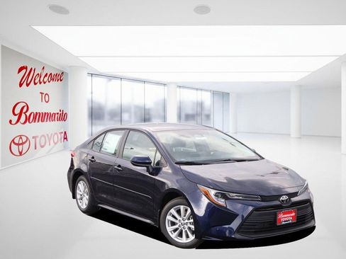 New 2026 Toyota Corolla LE FWD image 2