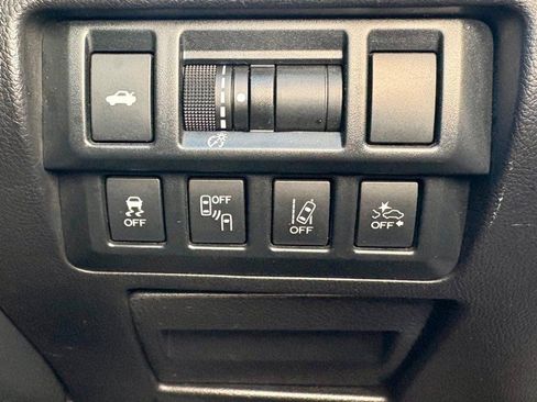 Used 2018 Subaru Legacy 2.5i Limited AWD/4WD image 18