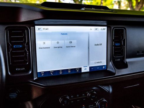 Used 2022 Ford Bronco Outer Banks AWD/4WD image 13