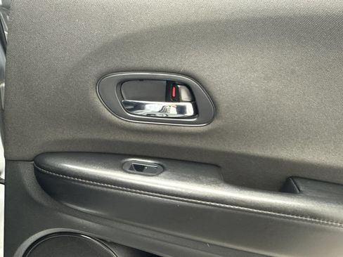 Used 2022 Honda HR-V Sport image 42