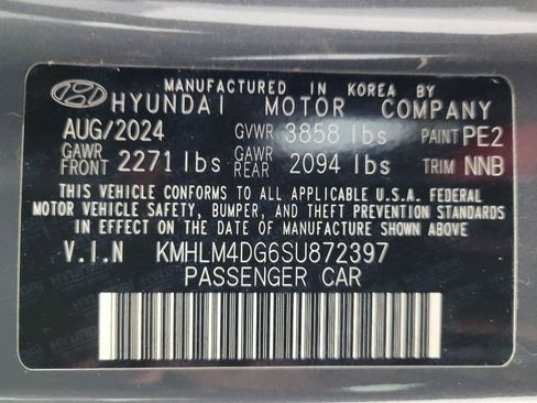 Used 2025 Hyundai Elantra Sport FWD image 33