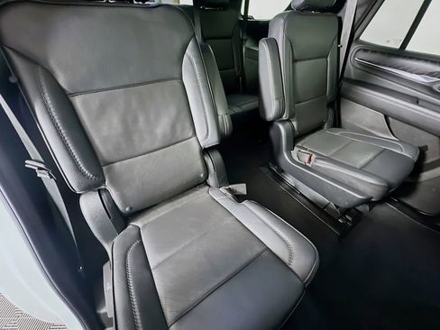 Used 2023 GMC Yukon Denali AWD/4WD image 30