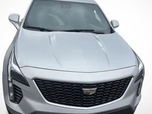 Used 2020 Cadillac XT4 Premium Luxury image 2