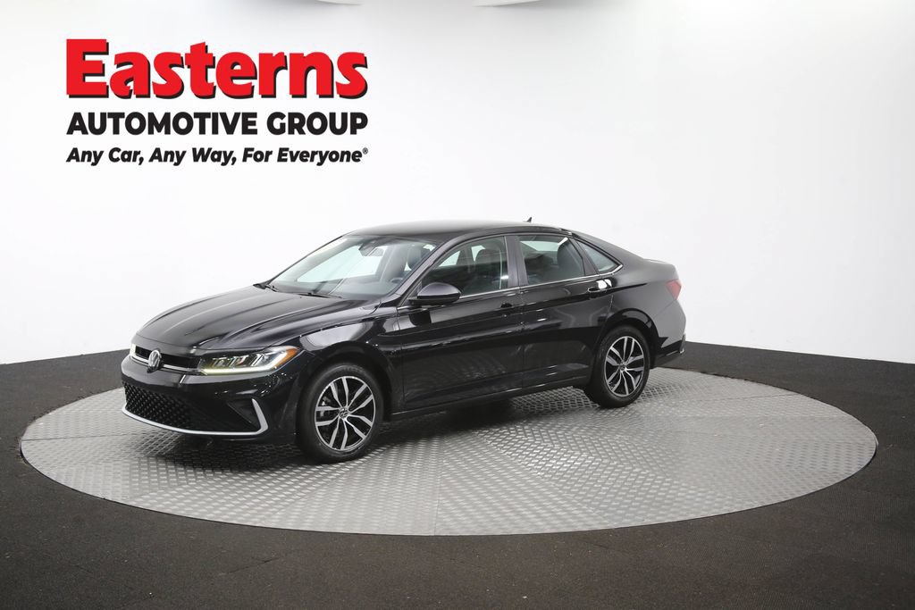 Used 2025 Volkswagen Jetta SE FWD image 57