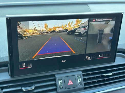 Used 2024 Audi Q5 2.0T Prestige w/ Prestige Package AWD/4WD image 25