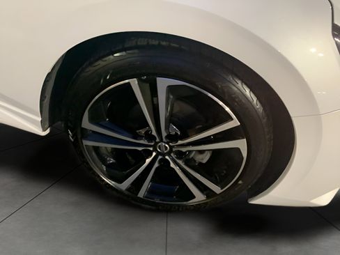 Used 2022 Nissan Sentra SR w/ Electronics Package image 21