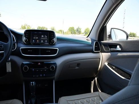 Used 2019 Hyundai Tucson SE FWD image 23