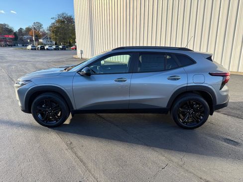 New 2026 Chevrolet Trax ACTIV image 2