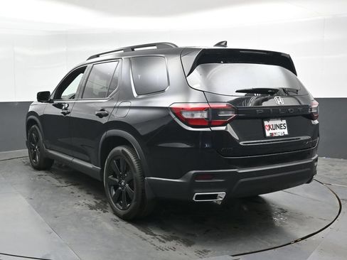 Used 2023 Honda Pilot Elite image 10