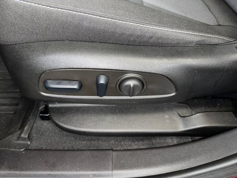 Certified 2024 Chevrolet Blazer LT w/ Convenience Package image 3