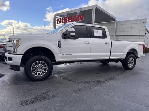 Used 2019 Ford F350 Lariat w/ Lariat Ultimate Package image 2