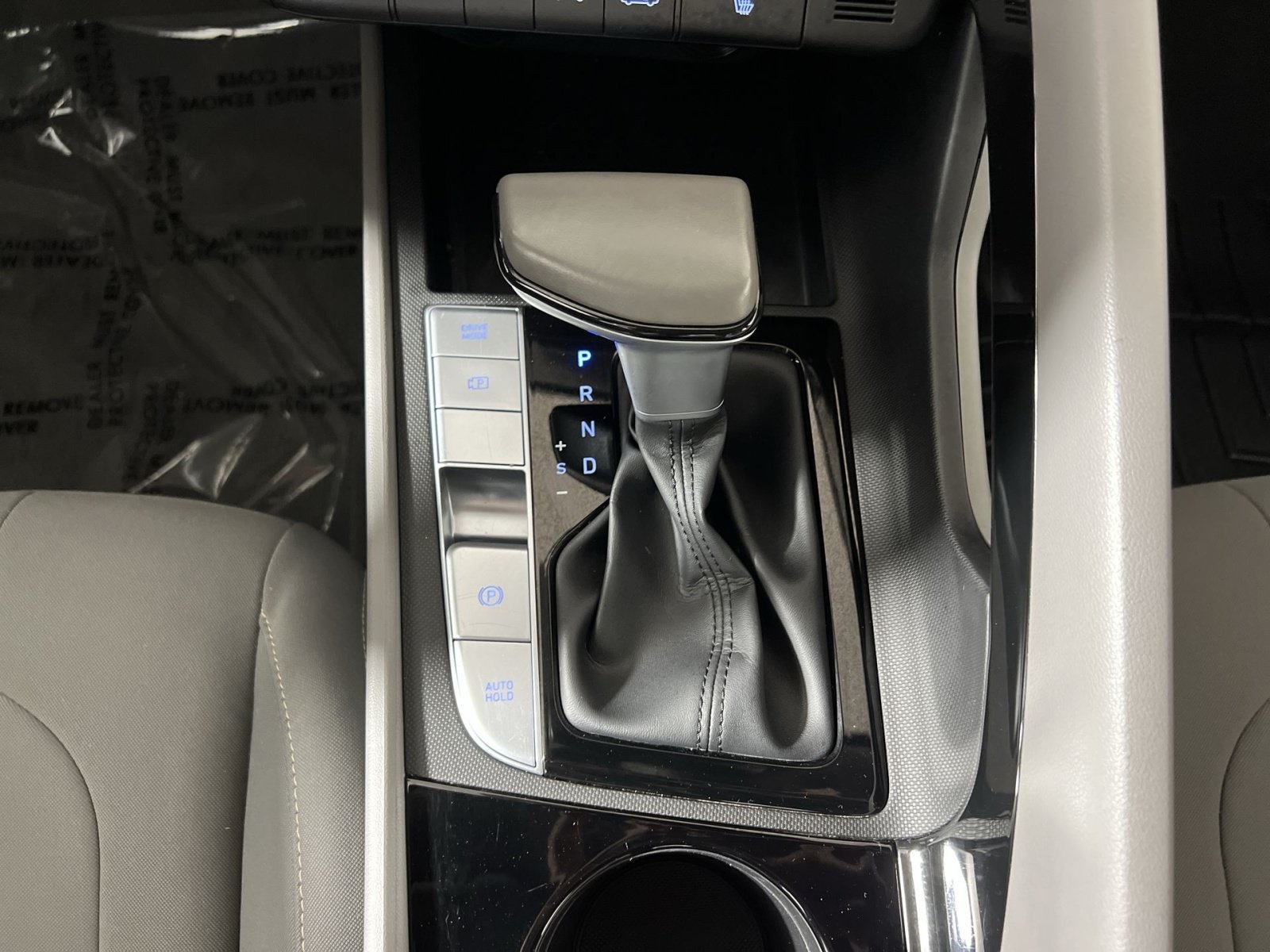 Used 2022 Hyundai Elantra SEL w/ Convenience Package FWD image 18