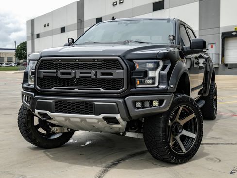 Used 2019 Ford F150 Raptor w/ Equipment Group 802A Luxury AWD/4WD image 5