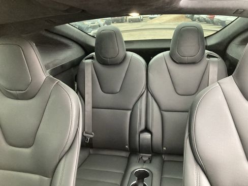 Used 2024 Tesla Model X image 29