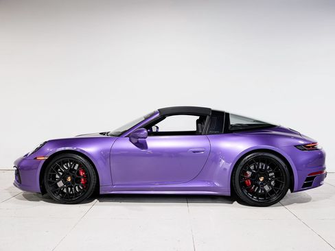 Used 2024 Porsche 911 Targa 4 GTS AWD/4WD image 8