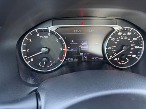 Used 2025 Nissan Altima 2.5 SV image 39