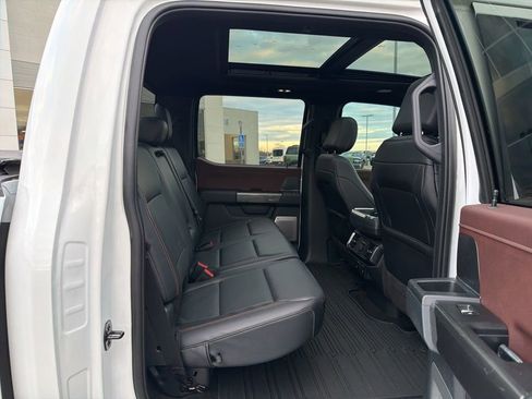 Certified 2022 Ford F150 Lariat w/ Equipment Group 502A High image 17