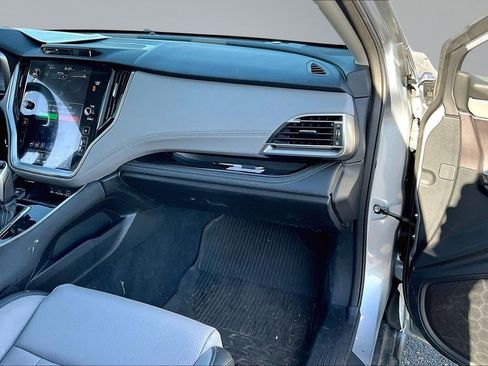 Used 2025 Subaru Outback Limited w/ Tech Package 3 AWD/4WD image 22