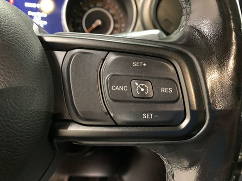 Used 2020 Jeep Gladiator Sport w/ Quick Order Package 24S image 12